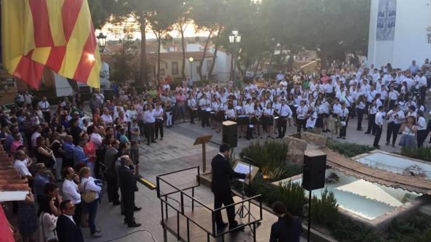 Cientos de músicos participaron en la jornada conmemorativa de Loriguilla.