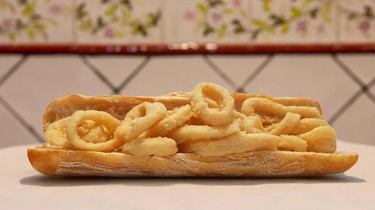 Su bocadillo de calamares forma parte del imaginario colectivo madrileño