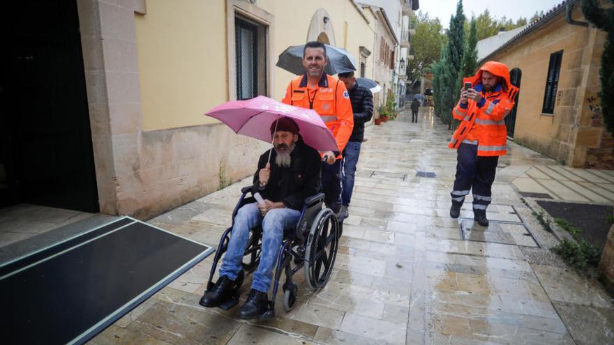 Elecciones Generales en Baleares: A votar en ambulancia
