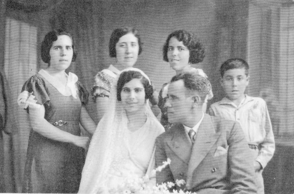 Un enlace matrimonial en el Elche de los años treinta del siglo pasado