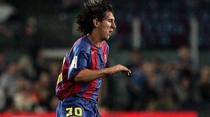 Debut oficial de Leo Messi amb el Barça, el 16 d’octubre del 2004.