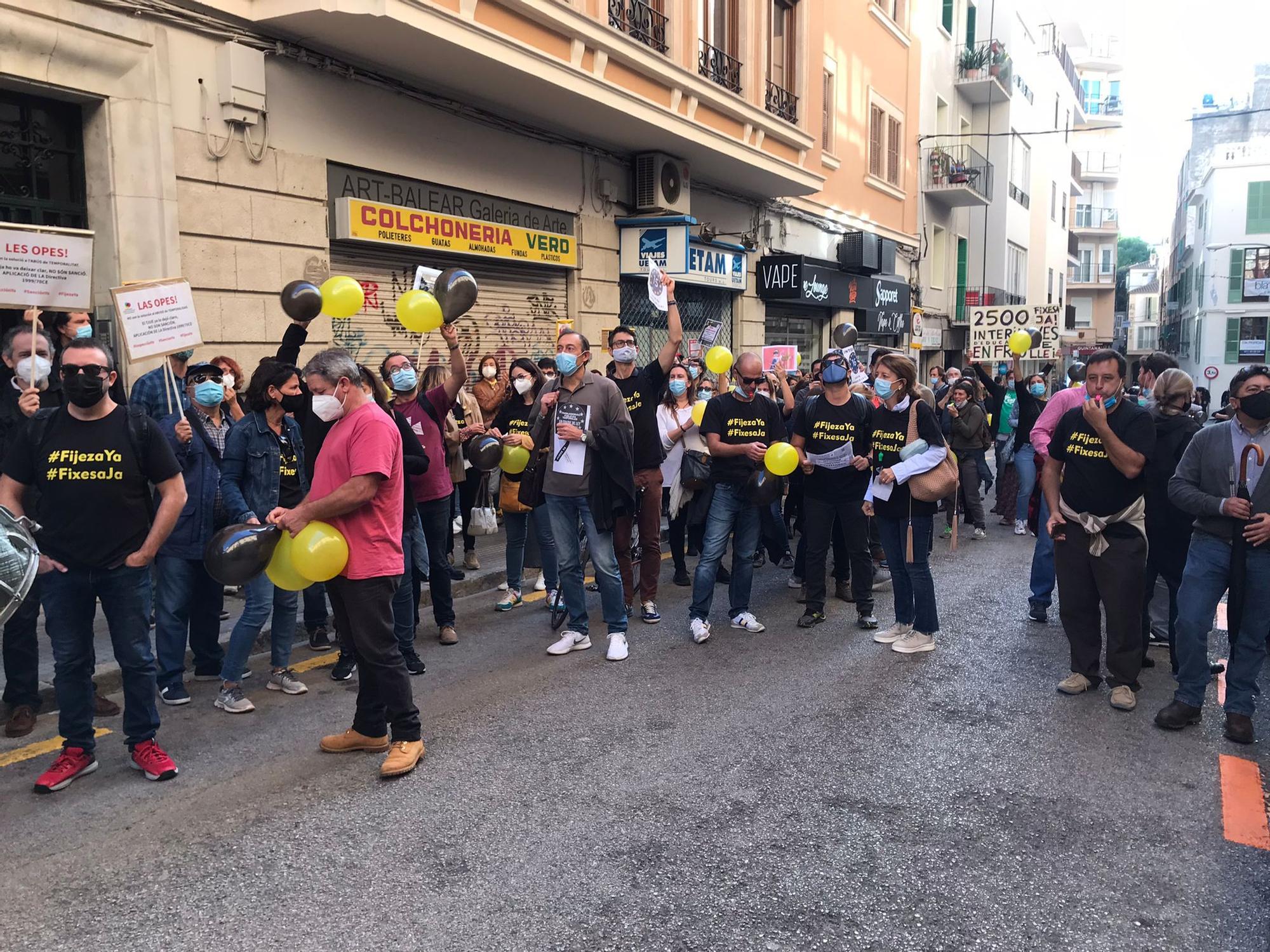 141 Trabajadores interinos autonómicos han hecho huelga, según el Govern