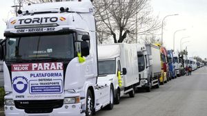 Fracassa la mediació entre el Govern i els transportistes, que segueixen amb l’aturada indefinida