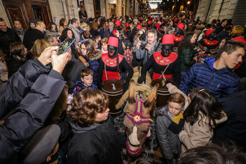 Alcoy recibe al emisario de la ilusión