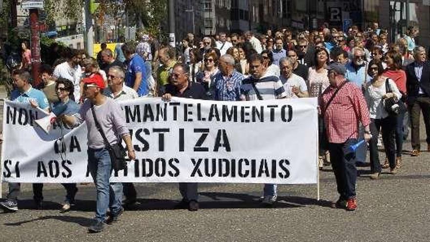 Manifestación en defensa del partido judicial vigués.