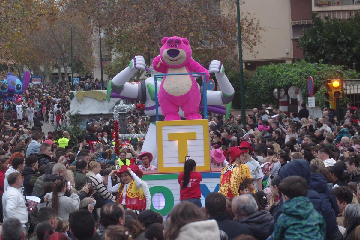 Fotos de la Cabalgata de Reyes de la Cruz del Humilladero de 2026