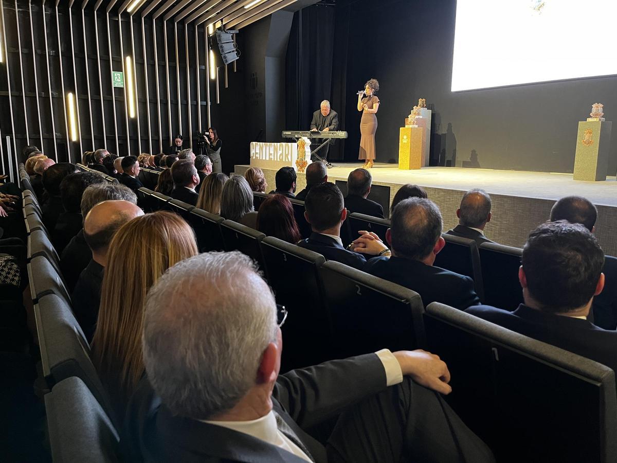 Imágenes de la gala inaugural del centenario de Caixa Rural Nules Imágenes de la gala inaugural del centenario de Caixa Rural Nules