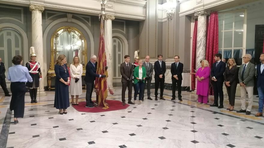 Catalá pide a los valencianos respeto para la bandera y para la una Procesión Cívica que se prevé "convulsa"