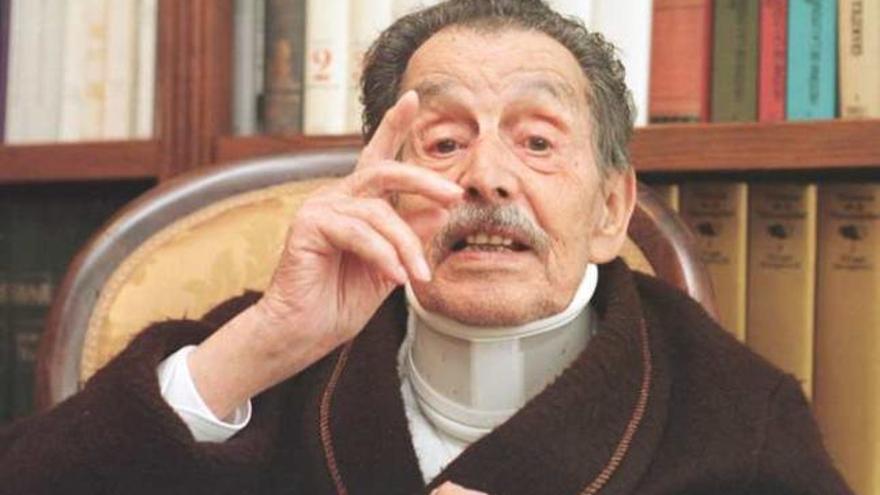 El escritor de Castalla Enric Valor, de quien se cumplen 100 años desde su nacimiento.