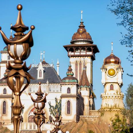 No es Disneyland, pero lo parece: el otro parque temático de cuento de hadas que es perfecto para viajar en diciembre
