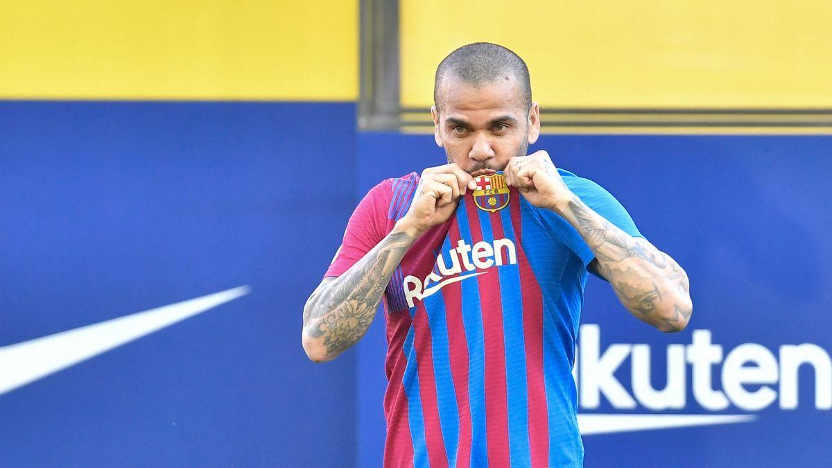 Dani Alves regresa al FC Barcelona