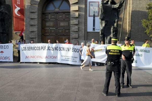 Colectivos y sindicatos salen a la calle unidos contra los recortes