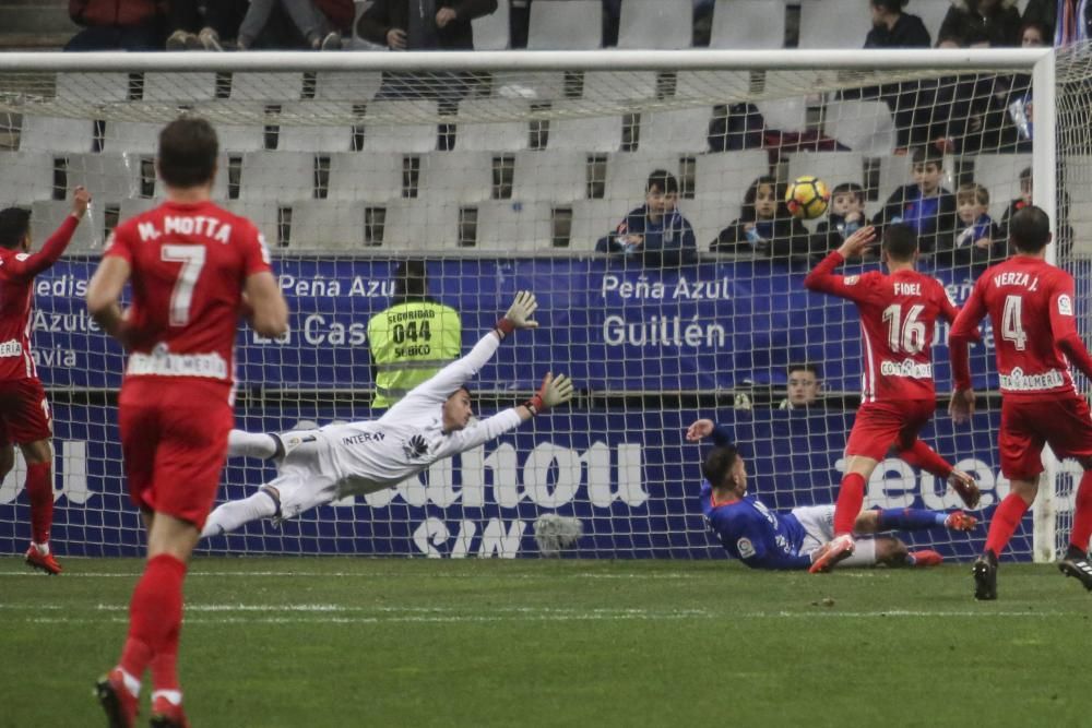 Partido en el Carlos Tartiere entre el Oviedo y el Almería