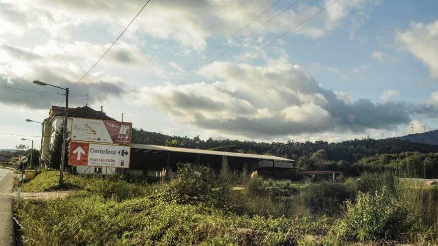 Finca en Juan Fuentes Echevarría que se propone como ubicación para el nuevo centro médico. // I. Abella