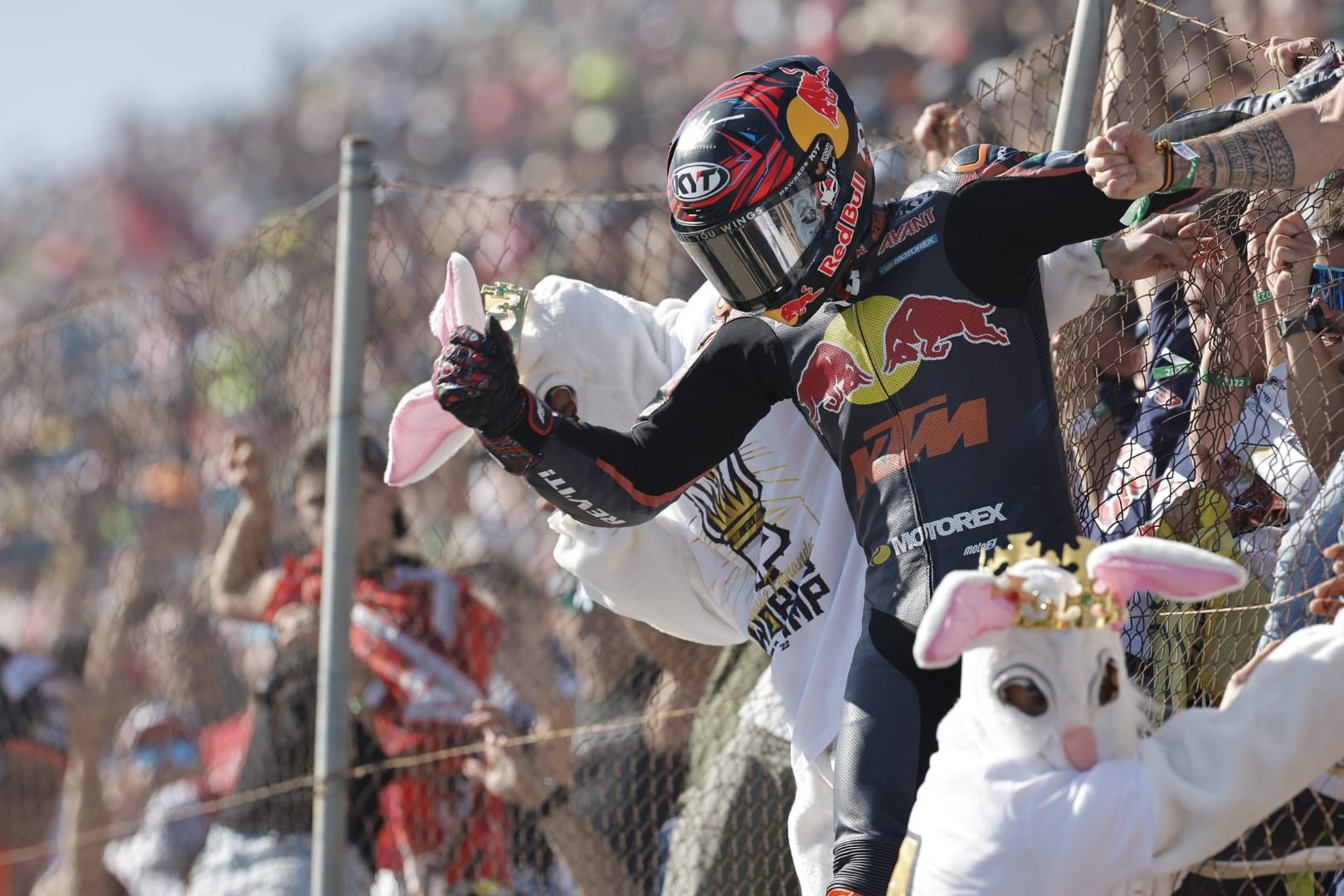 Ambiente en Cheste en la segunda jornada del Gran Premio de Valencia