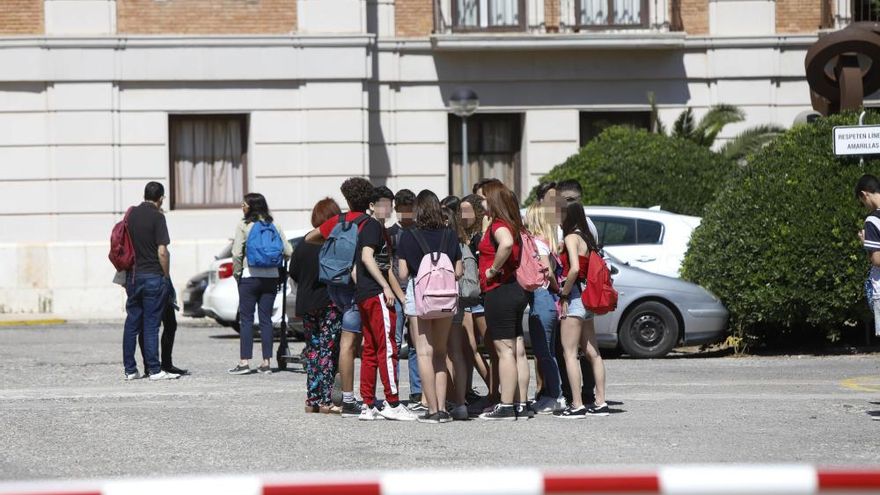 Un alumno cuenta cómo ha sido la agresión a la profesora en un instituto de València