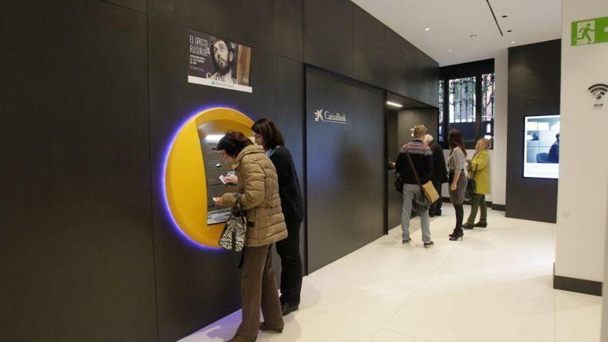 CaixaBank negocia bajas incentivadas en sus oficinas de Teruel