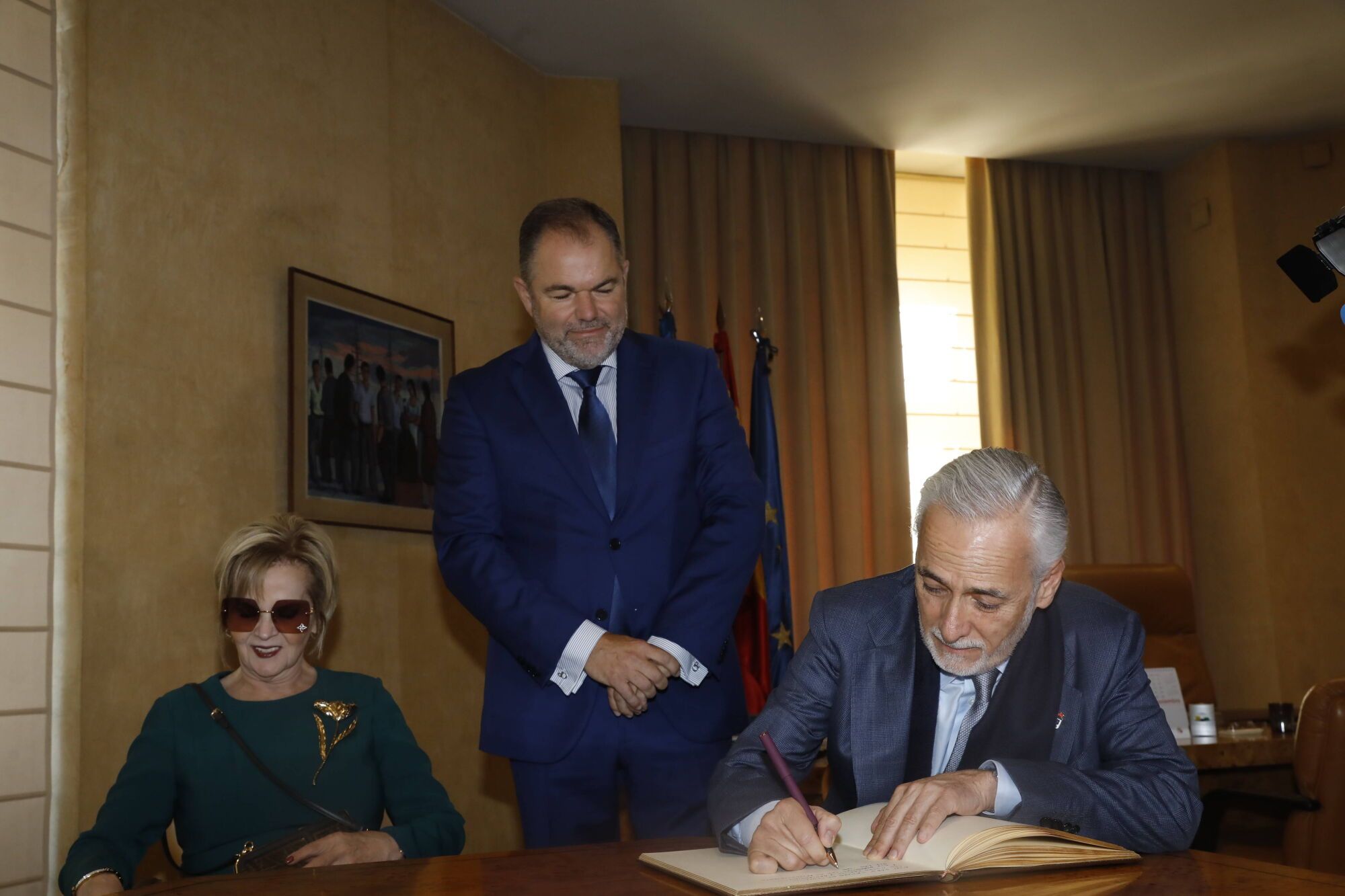 EN IMÁGENES: Así fue entrega de la Medalla de Oro de la Cámara de Comercio de Oviedo al Real Oviedo