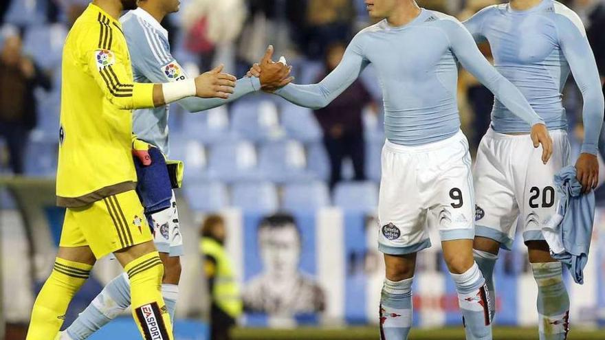 Sergio, Augusto, Aspas y Sergi, tras el encuentro. // Marta G.Brea