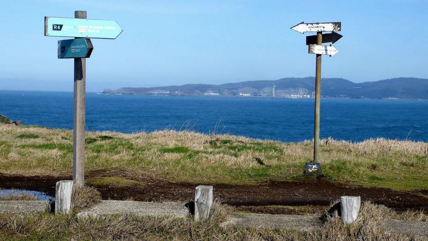 Un plan de ruta por acantilados protegidos: las visitas guiadas por Costa de Dexo-Serantes