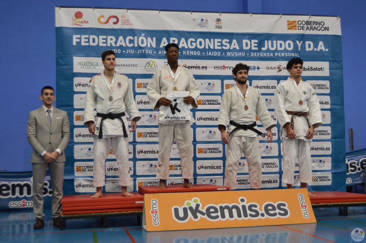 Kindi Ba se colgó el oro en la Copa de España Sénior de Binefar.