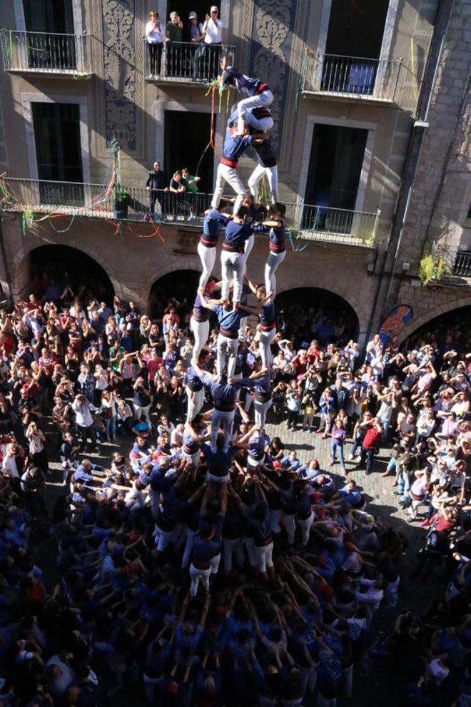 El quatre de nou amb folre dels Capgrossos de Mataró, en la Diada de Sant Narcís a Girona, aquest diumenge. 
