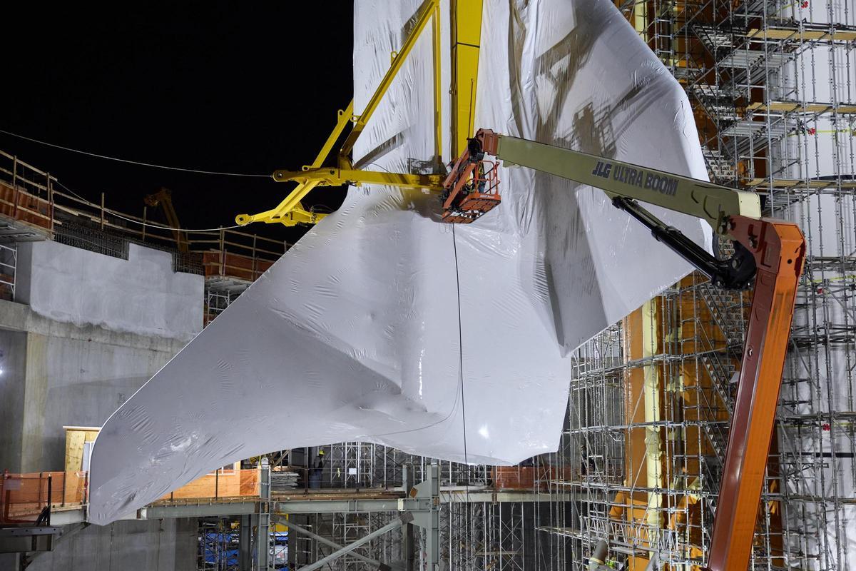 El transbordador Endeavour se instala en California para ser expuesto