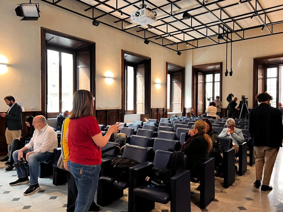 Una de las salas de prensa del palacio Grazzioli.