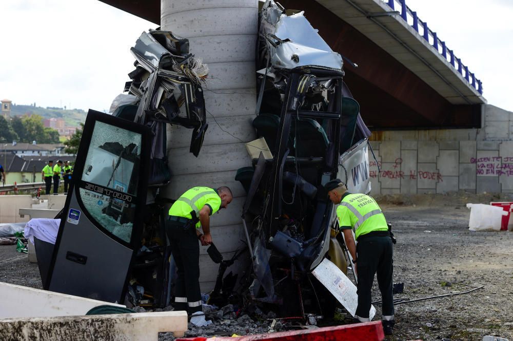 Accidente brutal de autobús en Avilés