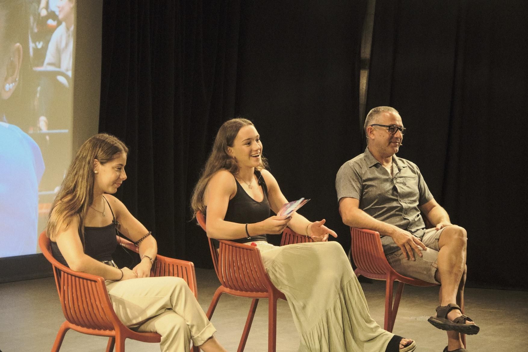 Imatges de la presentació a Manresa de la docusèrie "El millor salt", de l'Egiba