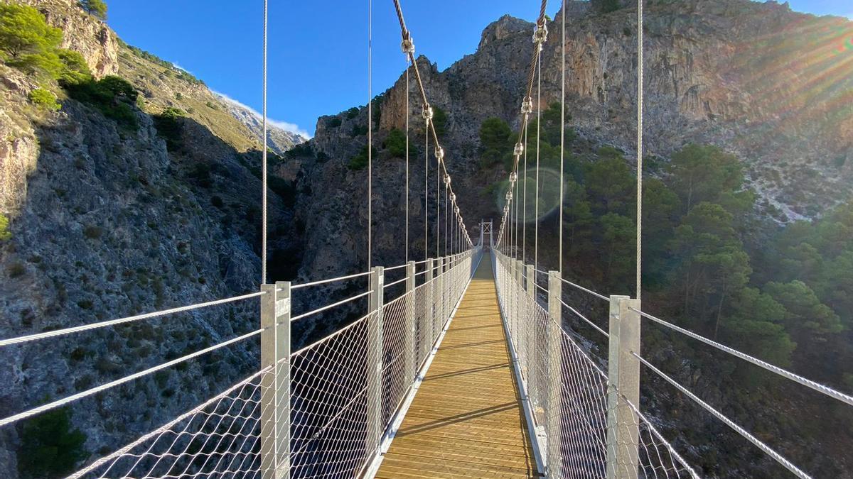 El tercer puente colgante más grande de España se acaba de inaugurar en Málaga