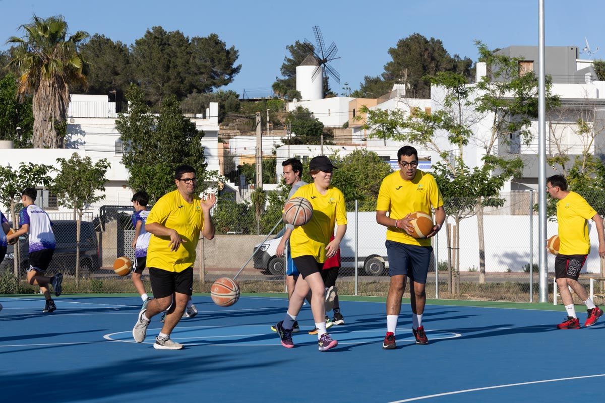 Galería: Jornada de deporte inclusivo en Ibiza