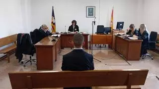 Condenado un conductor sin carné por arrollar a un guardia civil para saltarse un control en Muro