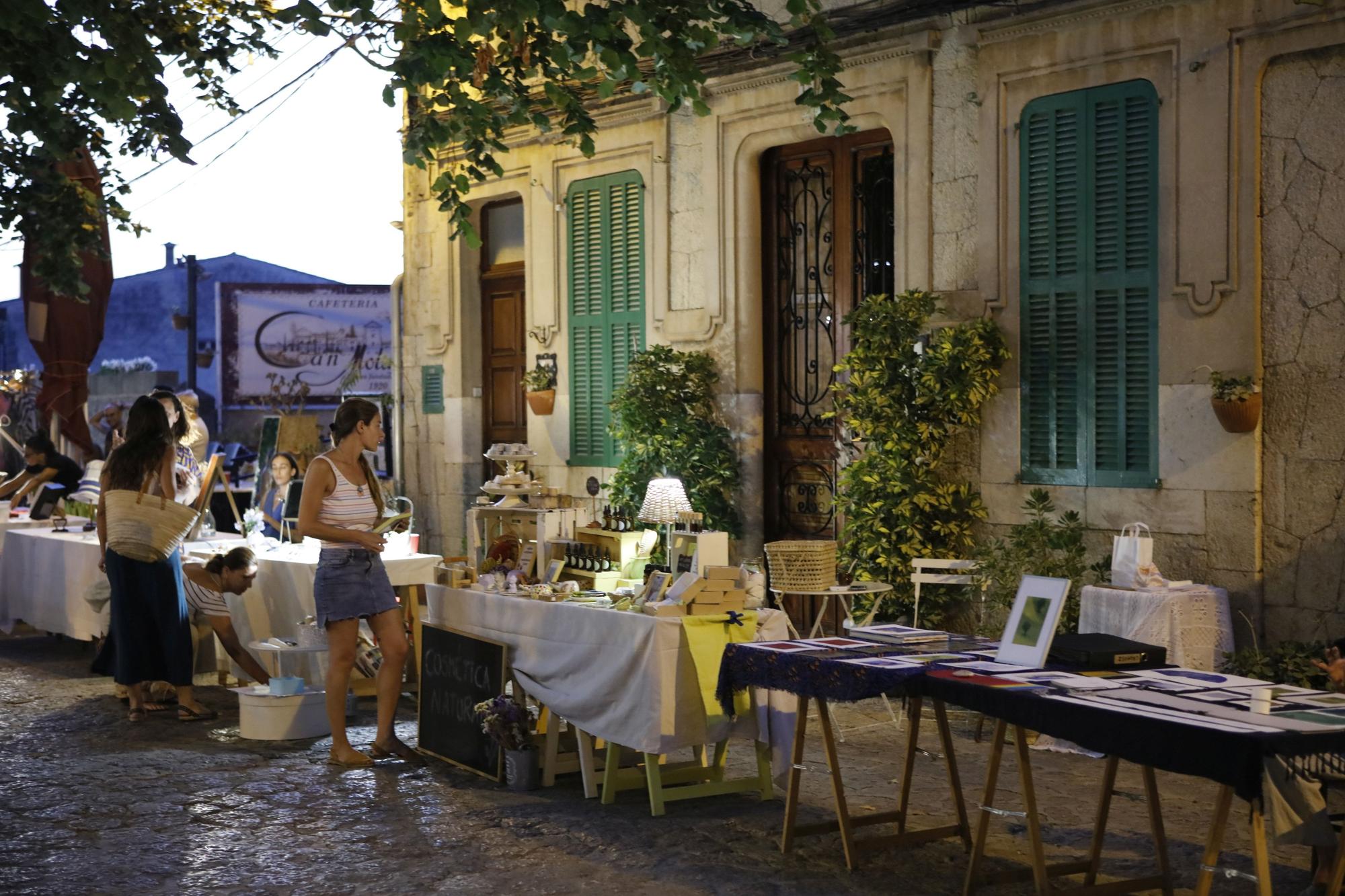 Der derzeit wohl schönste Markt auf Mallorca findet in Valldemossa statt