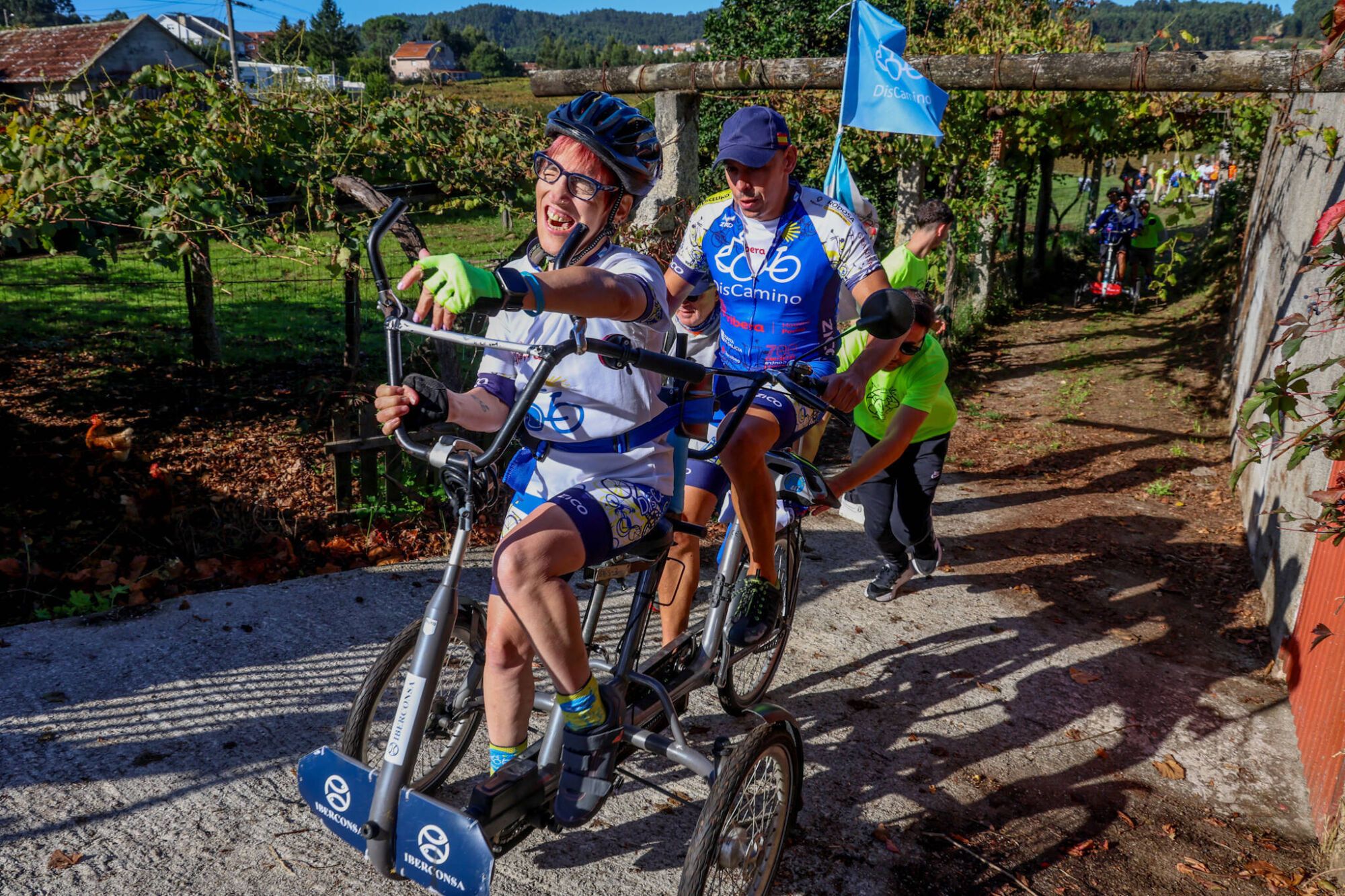 Andaina y carrera solidaria por niños como Leo Diz