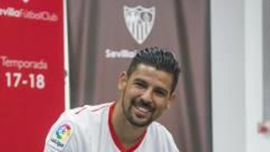 Nolito, presentado como jugador del Sevilla: «Estaba deseando volver a casa»