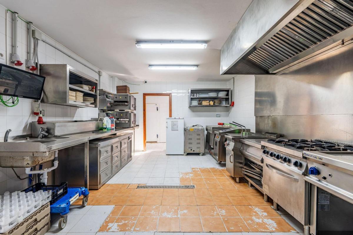 Für 250.000 Euro inseriert: So sieht es aktuell im Sharky's von "Goodbye Deutschland"-Mallorca-Auswanderer Steff Jerkel aus