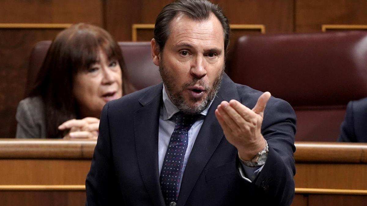 Óscar Puente durante la sesión de control al Gobierno.