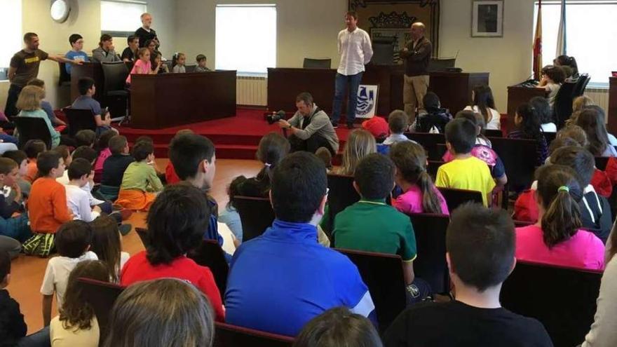 Pleno infantil en el Ayuntamiento de Sada