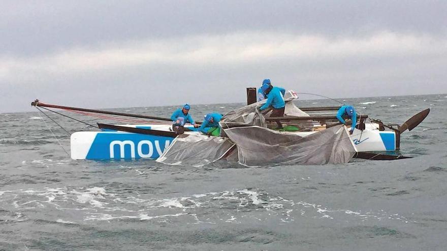 Pech gehabt: Die M32 Movistar nach dem Mastbruch.