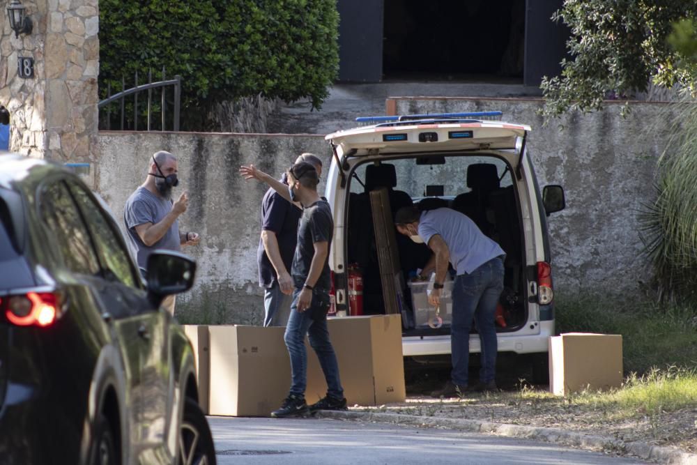 Els Mossos investiguen la mort d'un home que han trobat cremat en una casa de Lloret