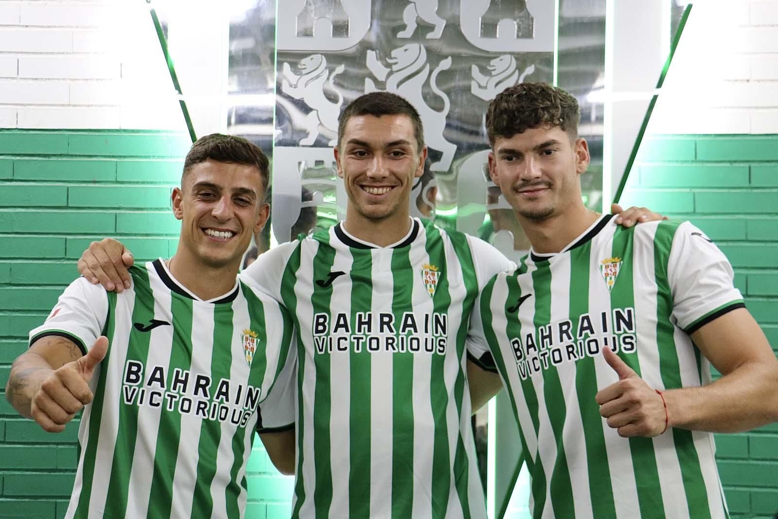 La presentación de Juan María Alcedo, Adri Fuentes y Mariano Carmona, en imágenes