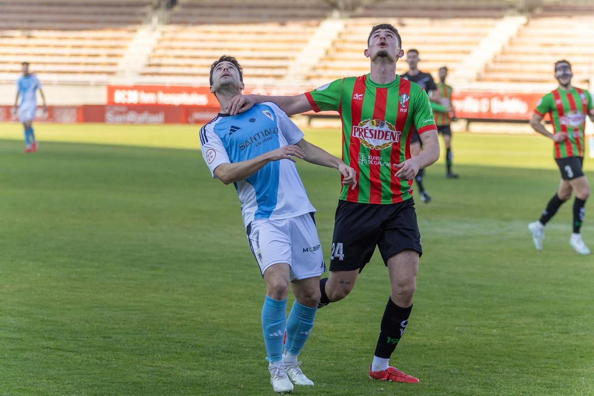 El Compostela cede un empate ante el Racing Villalbés en San Lázaro