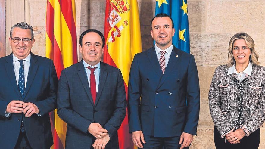 Cuenta atrás hasta mayo de 2027: comienza un año de codazos por la carrera electoral