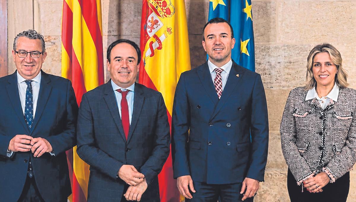 Toni Pérez, Juanfran Pérez Llorca, Vicent Mompó y Marta Barrachina, en un encuentro de los presidentes provinciales con el jefe del Consell.