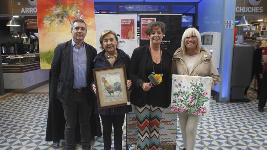 Subasta de arte solidaria en el Mercado Victoria