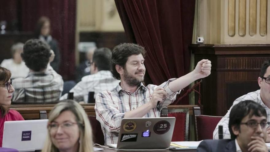 Alberto Jarabo, líder de Podemos, ayer en el Parlament.