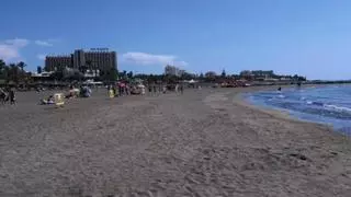 Reabren al baño las dos playas en Adeje cerradas por bacterias fecales