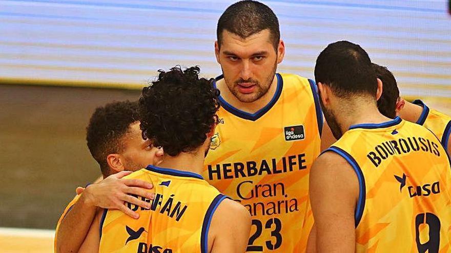 Un positivo en el cuerpo técnico del Herbalife Gran Canaria