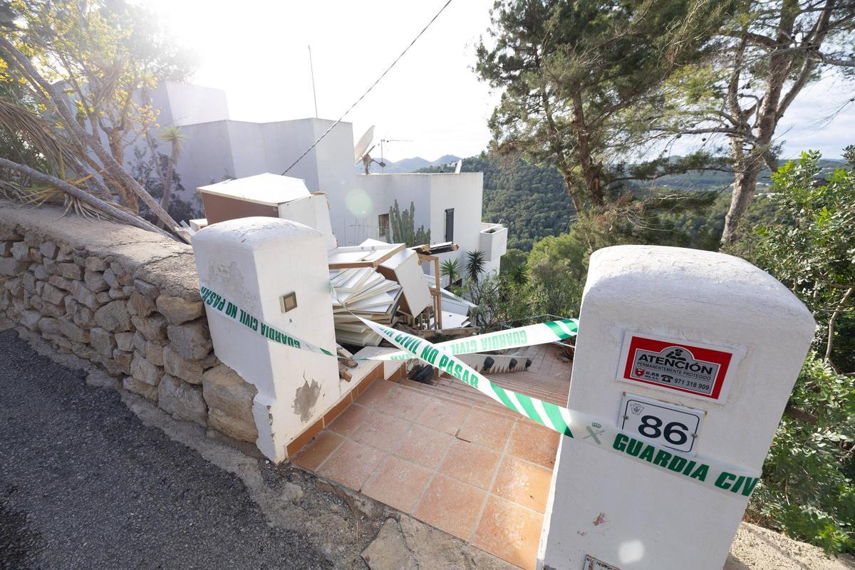Las imágenes del derrumbe que dejó dos trabajadores heridos en Santa Eulària